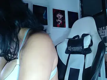 Stripchat Best live sex cam show of gigiqueen_18