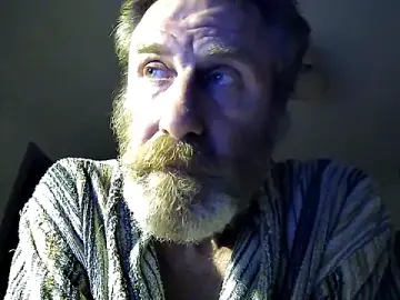 Stripchat Free Live Porn of GingerBeardedLynx