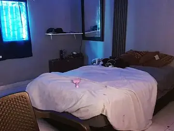 Stripchat Free Live Porn of Mr_yisuzz
