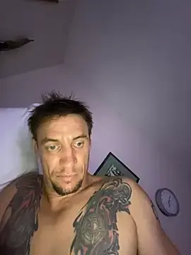 Stripchat Live Sex Cam of Highfrog1