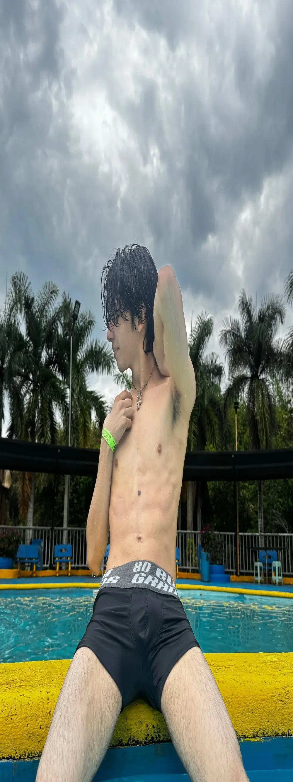 Twink_Sebas7