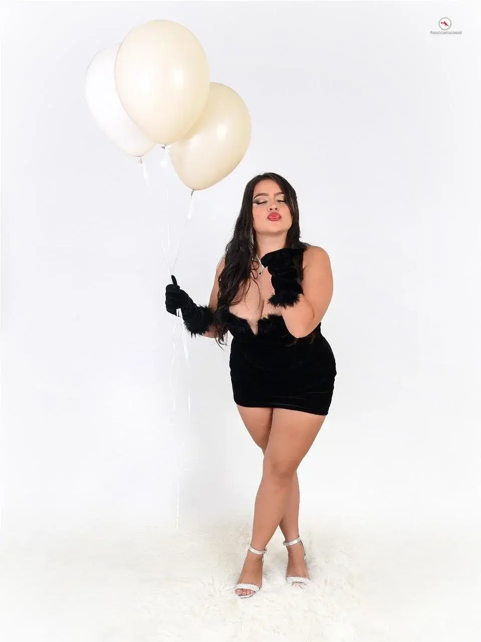 Kiara_tits
