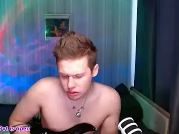 Stripchat Sex Cam of Sheldon_music