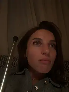 Stripchat Adult Webcam of -AngelAri-