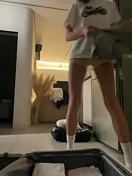 Stripchat Free Porn Cam of -AngelAri-