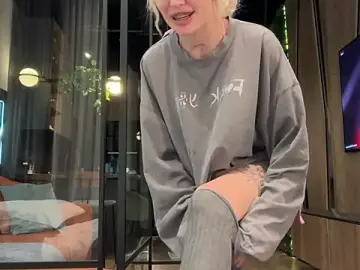 Stripchat Live Porn of Golden_Aline
