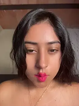 Stripchat Adult Webcam of Valentinne_z