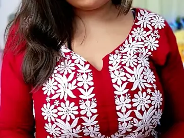 Stripchat Sex Cam of thyAanvi