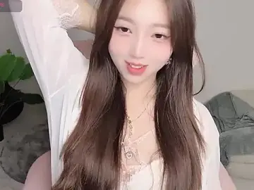 Stripchat Free Live Porn of yukiyyuu44