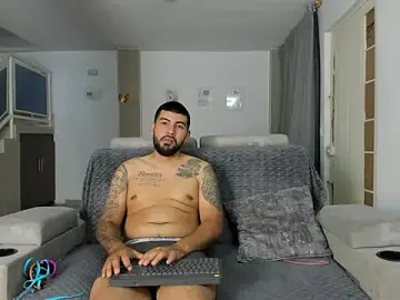 Stripchat Live Sex Cam of DulceRomance