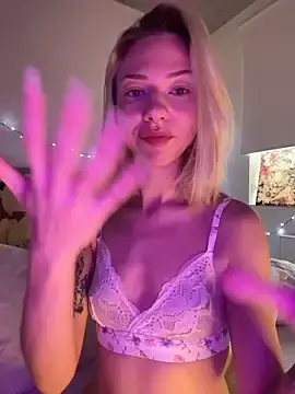 Stripchat Adult Video Chat of _urbestie_