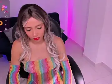 Stripchat Free Live Porn of emilly_smith_1