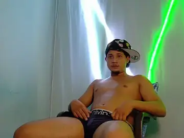 Stripchat Adult Webcams of orson_lancanster