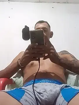 Stripchat Live Sex of Darwin0022