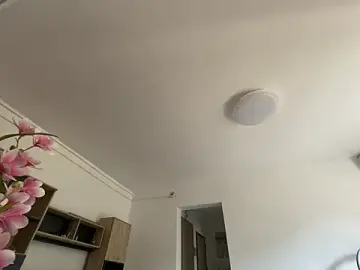 Stripchat Watch Live Sex Cams of BlueEyes_BB