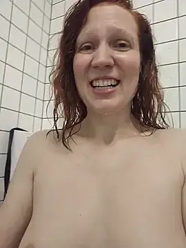 Stripchat Free Live Porn of Exhibitionsplit