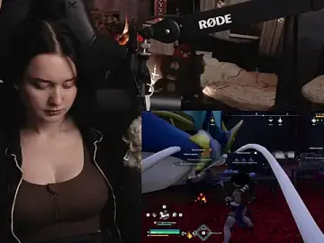 Stripchat Free Live Porn of KiraLiLime