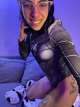 Stripchat Watch Live Sex Cams of Poison_Ivy_29