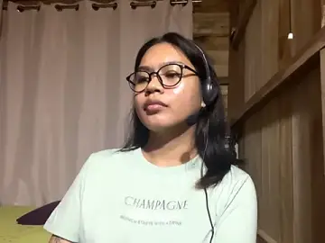 Stripchat Free Porn Cam of SalleyRoloff