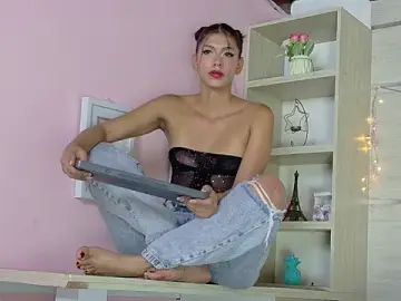 Stripchat Nude Webcam of DanikaSerov