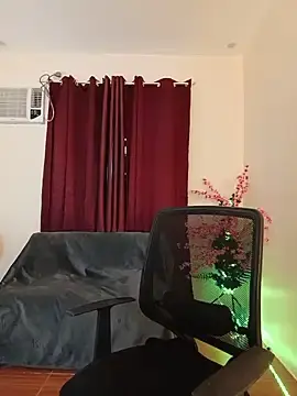 Stripchat Sex Cam of DominnantTransqueen
