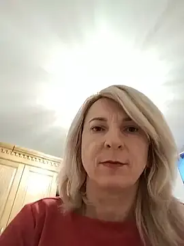 Stripchat Sex Cam of AhlyssaLove1155
