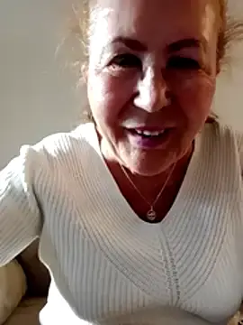 Stripchat Live Sex of Hottie-Mom