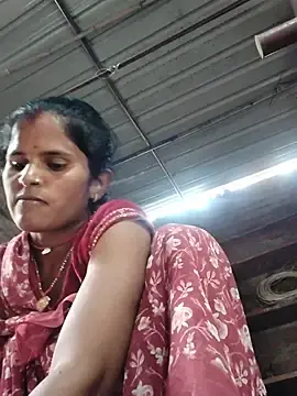 Stripchat Sex Cam of Srishti_sharma