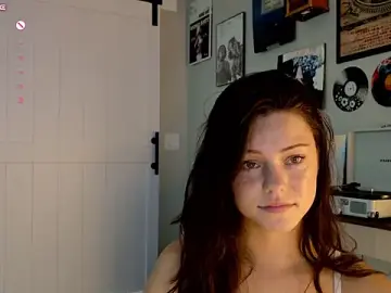 Stripchat Free Porn Cam of lilbbyily