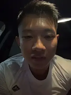 Stripchat Sex Cam of Thanku_02