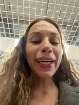 Stripchat Live Porn of Olivia_Jemison