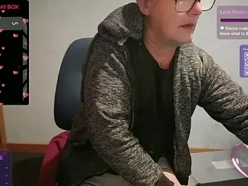 Stripchat Free Porn Cam of daddy_man