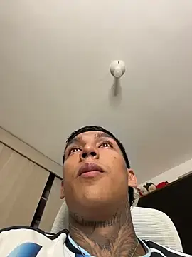 Stripchat Sex Cam of sendfer