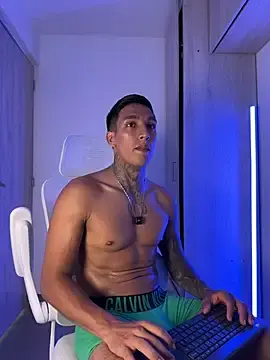 Stripchat Live Sex Cam of sendfer
