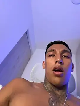 Stripchat Nude Webcam of sendfer