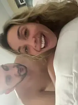 Stripchat Live Porn of space_couple