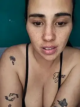 Stripchat Live Porn of kariciasecreta