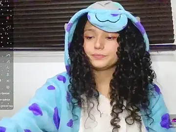 Stripchat Free Porn Cam of Diamond_Curls