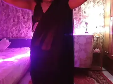 Stripchat Sex Cam of tara_malhotra