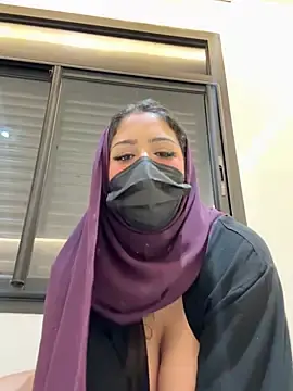 Stripchat Free Live Porn of Ahlam7578