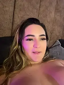 Stripchat Watch Live Sex Cams of Antonella_Julieta