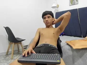 Stripchat Live Sex Cam of stiven_cum2