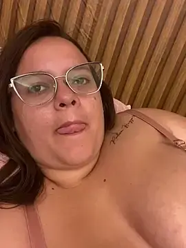 Stripchat Adult Webcams of Laryssinha_69