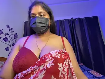 Stripchat Live Sex Cam of UR_Chocogirl