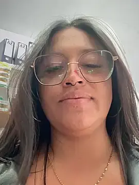Stripchat Live Sex of Mia_Risky-1