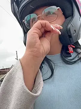 Stripchat Adult Webcams of Outdoors-Mia_Khalifa