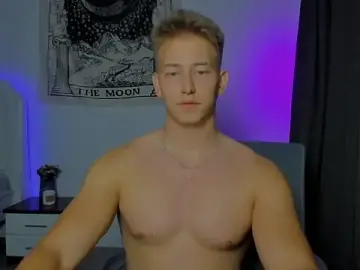 Stripchat Live Sex Cam of find0m_master