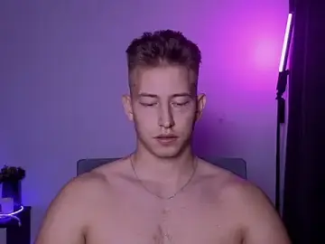 Stripchat Live Porn of find0m_master