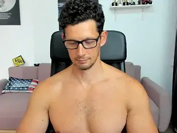 Stripchat Sex Cam of BrutusK08