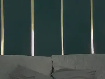 Stripchat Free Porn Cam of KenzieLou